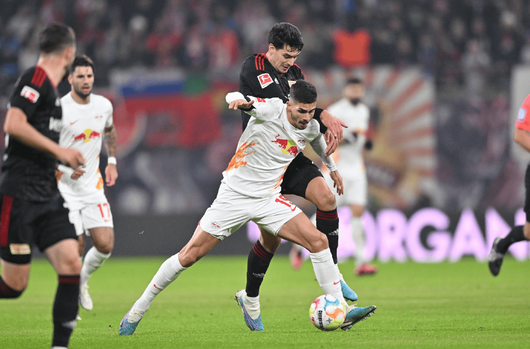 沃尔夫斯堡出色表现战胜莱比锡,实现反弹的简单介绍 沃尔夫斯堡出色表现战胜莱比锡,实现反弹的简单介绍