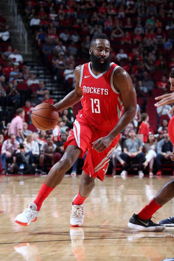 瑞典国家队备战欧预赛，争取胜利