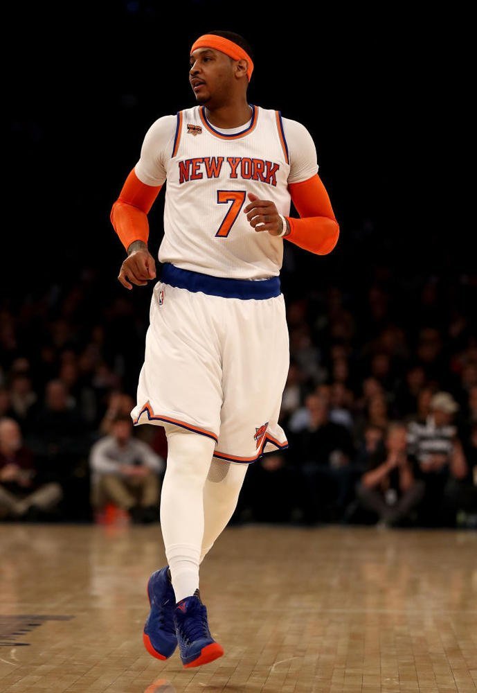 尼克斯主场逆转马刺,兰姆表现抢眼 尼克斯主场逆转马刺,兰姆表现抢眼