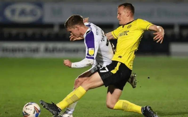 爱游戏官网-瑞典与丹麦对阵，一触即发的激烈对抗