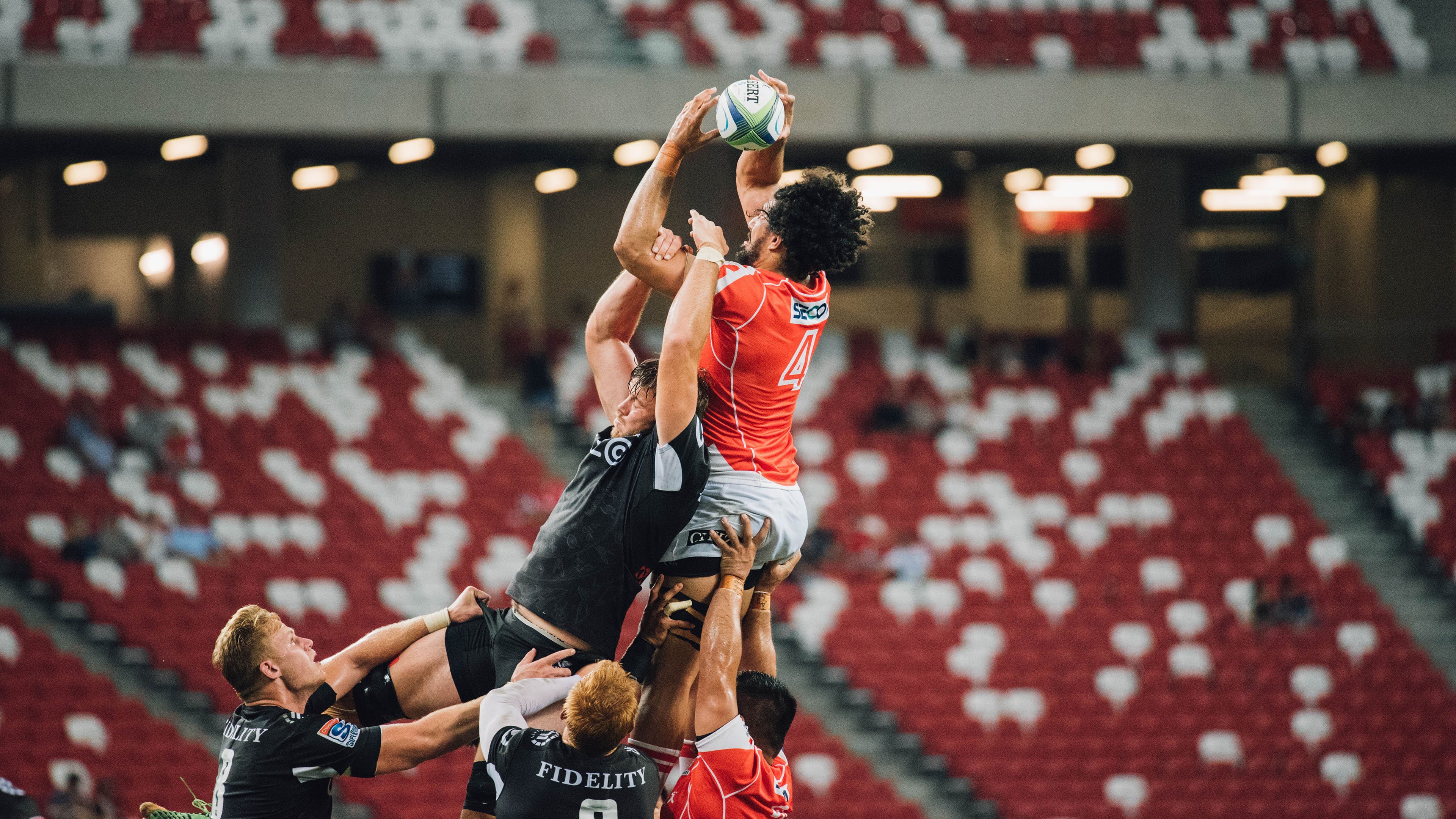 拉文刷新纪录之夜，广厦队战术智慧淘汰森林狼的启示