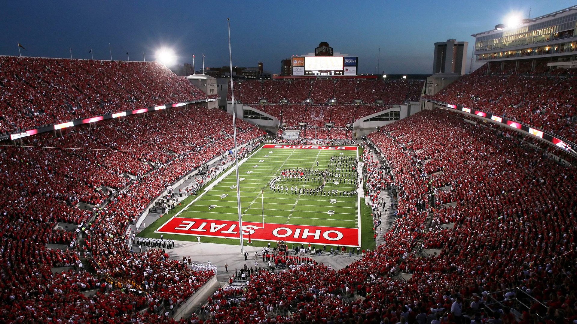 舞台与洪流，格列兹曼的星光如何照亮曼城冲垮那不勒斯的夜晚