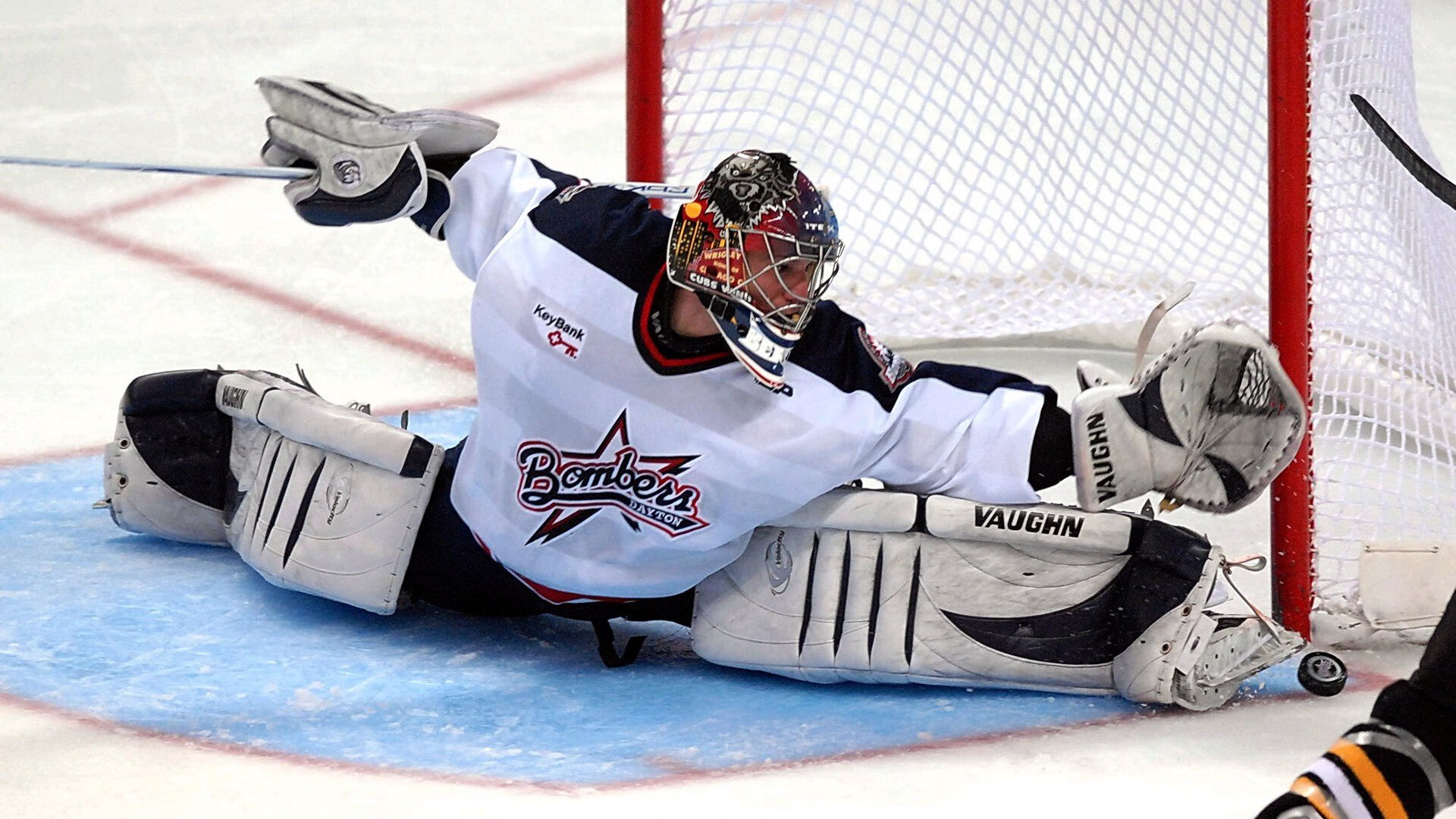 巴林之夜，佩德里如何以非F1的方式主宰F1新赛季走向