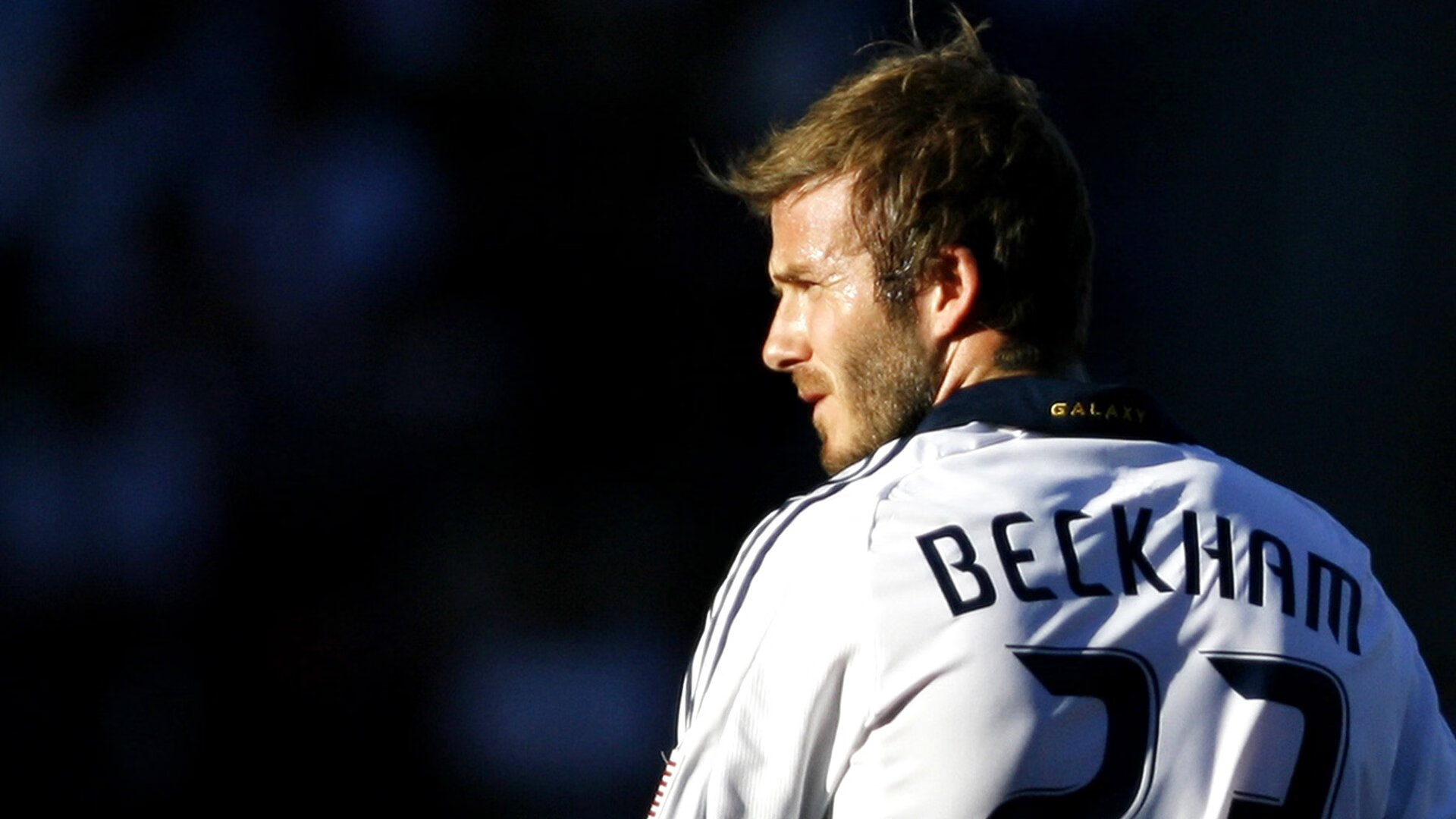 杰伦格林爆发,凯尔特人掀翻新疆队,一场跨越篮球次元的想象之战